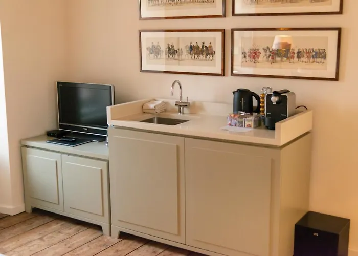 Hotel Kasteel Bergh 3*